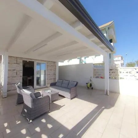 Casa Simic 아파트호텔 4*